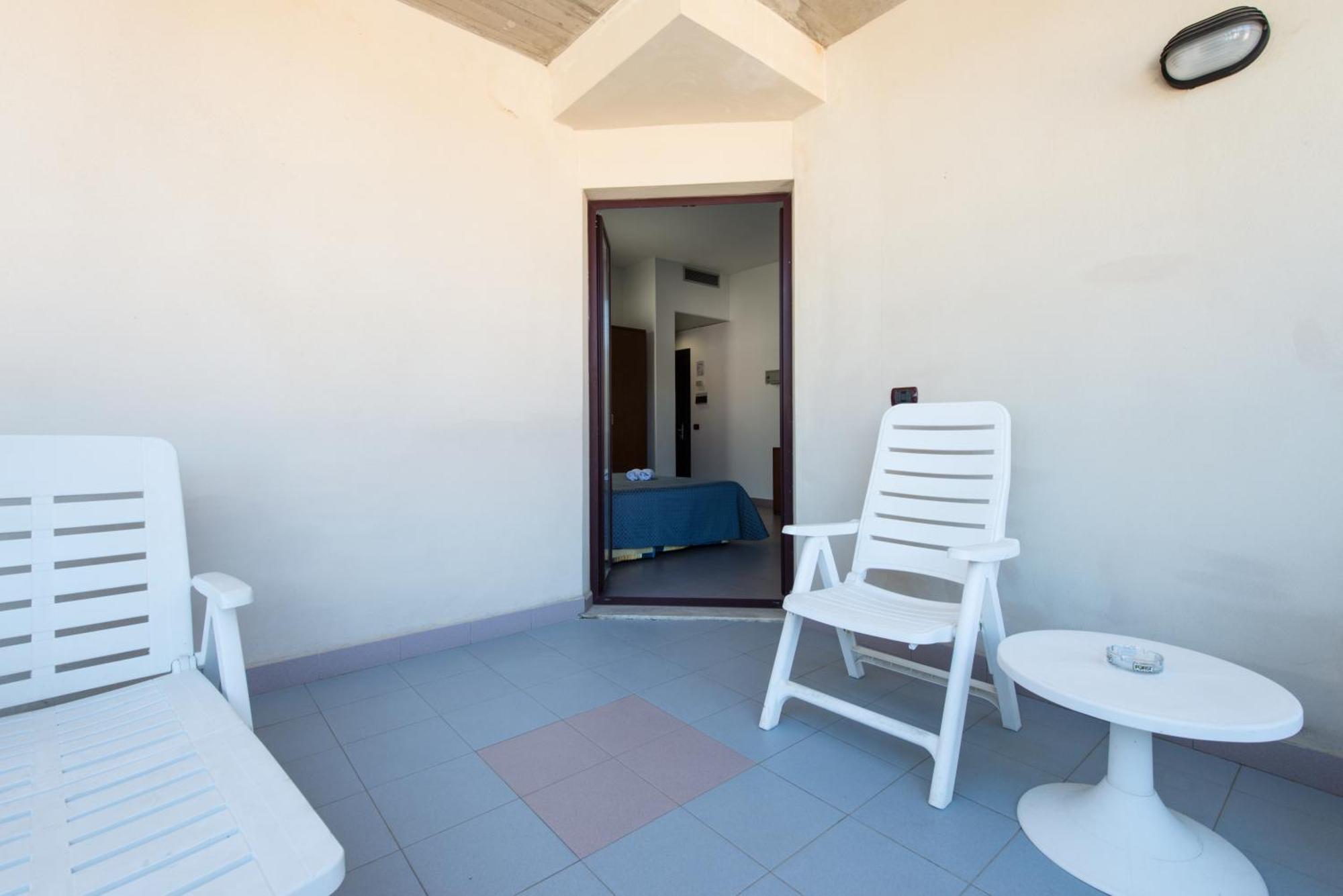 Hotel Kon Tiki San Vincenzo Rum bild