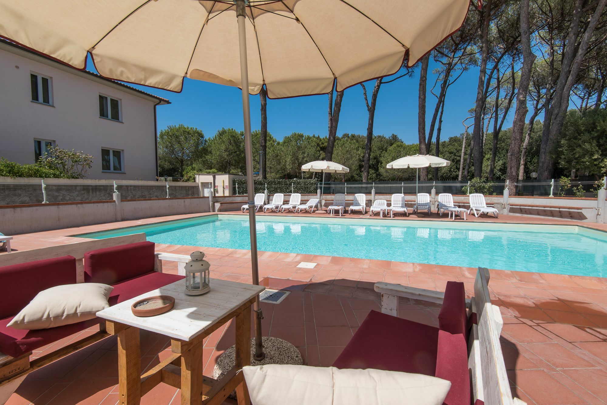 Hotel Kon Tiki San Vincenzo Exteriör bild