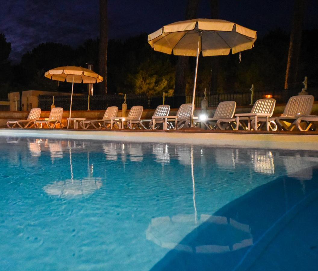 Hotel Kon Tiki San Vincenzo Exteriör bild